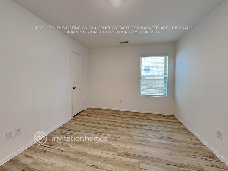 Building Photo - 22711 Bolanzo Ln