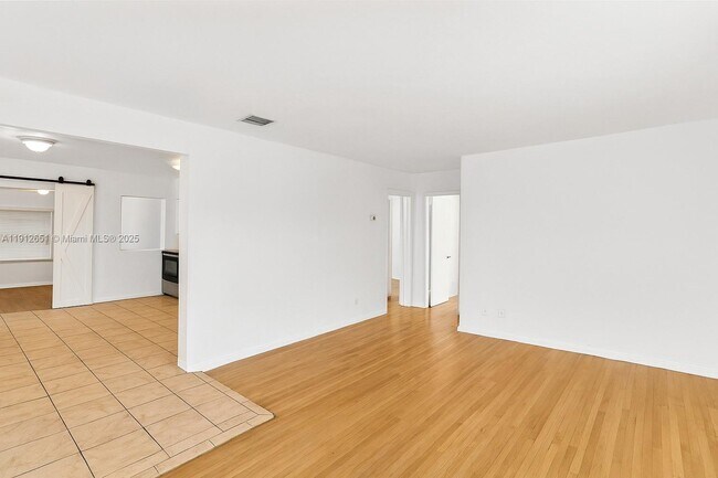 Building Photo - 3415 SW 15th St