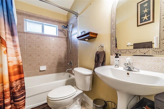 Building Photo - 16709 Fairbolt Way