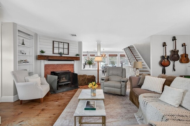 Building Photo - 27 Lower Dam Way