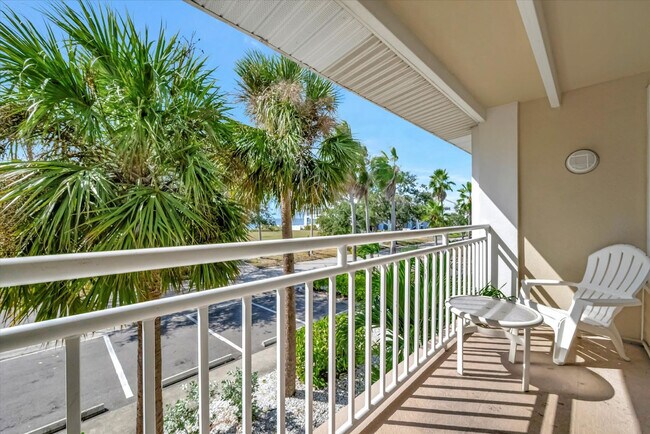 Building Photo - 611 Destiny Dr