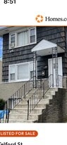 Building Photo - 144 Telford St