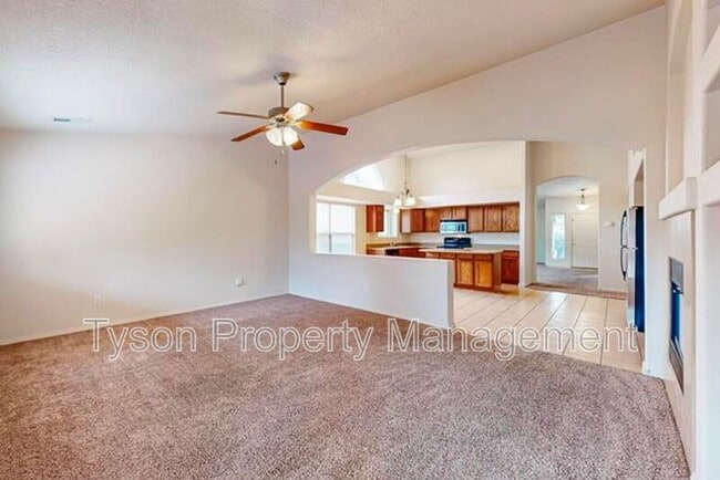 Building Photo - 8116 Long Mesa Pl NW