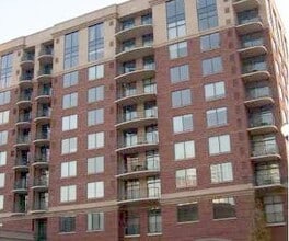 Building Photo - One Bedroom Condo Overlooking the James River in Richmond
