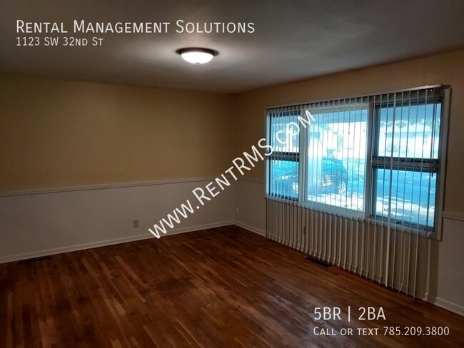 Building Photo - 1123 SW 32nd St