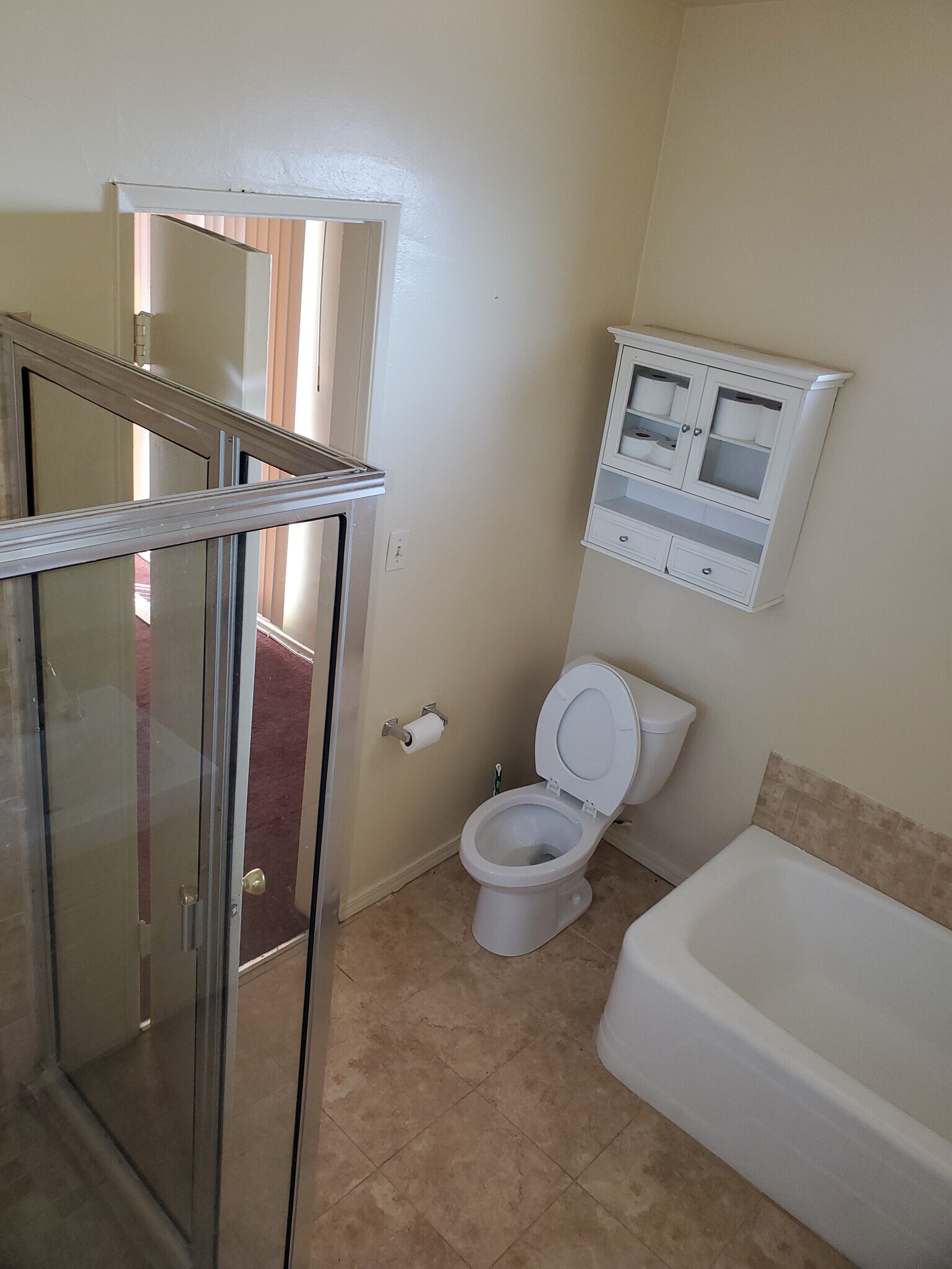 upstairs ba - 7000 S La Cienega Blvd