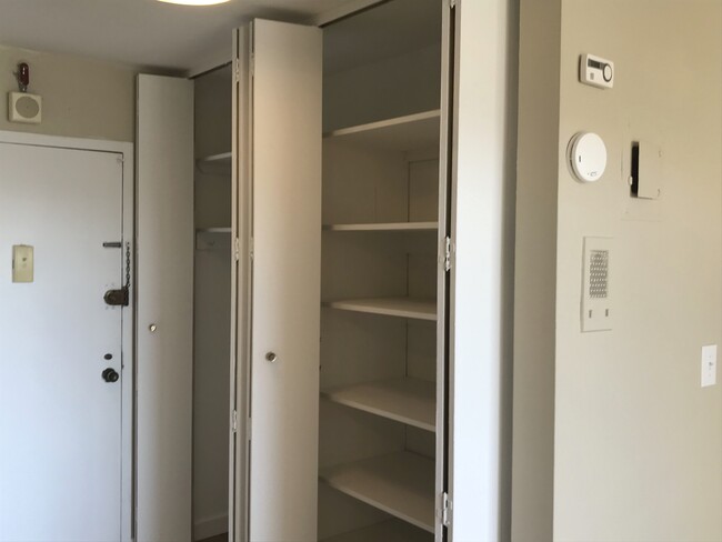 Building Photo - 270 Marin Blvd