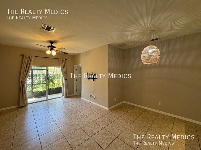 Building Photo - 2854 Oakwater Dr