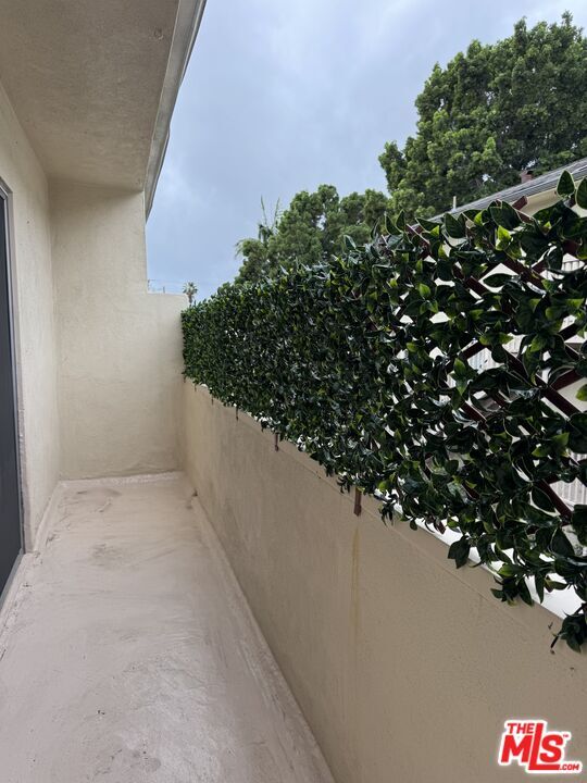 Building Photo - 2803 Arizona Ave