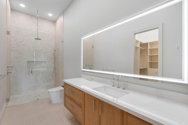 Building Photo - 14699 Black Bear Rd