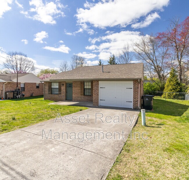 Building Photo - 6121 Bill Murray Ln