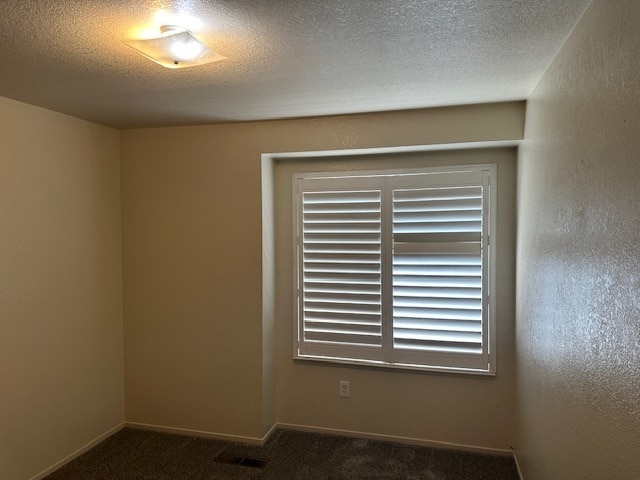 Building Photo - Riverband 4 Bedroom 2.5 Bath Home with Poo...