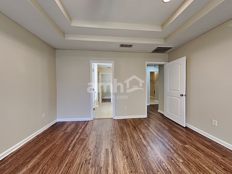 Building Photo - 11551 Spring Board Dr