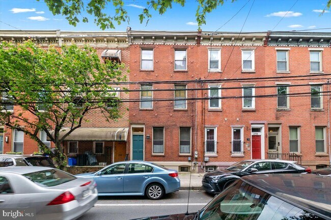 Building Photo - 2016 Bainbridge St