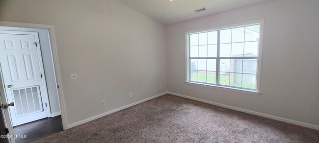 Building Photo - 52 Marsh Dr