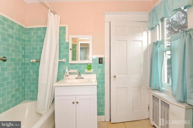 Building Photo - 3728 US-1