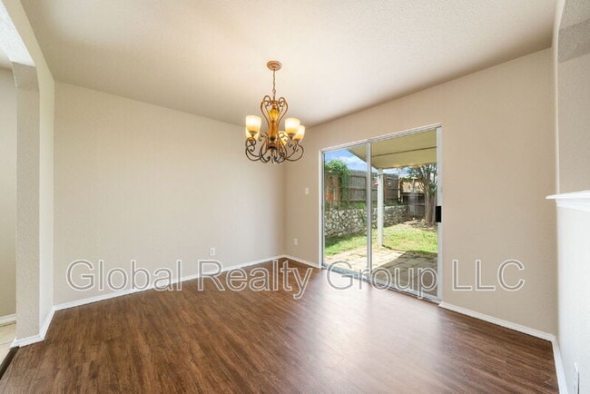 Building Photo - 3722 Longhorn Creek