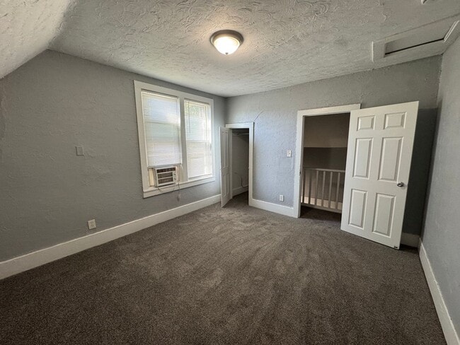 Building Photo - Coming Soon! 4 Bedroom Moline Rental, Pet ...