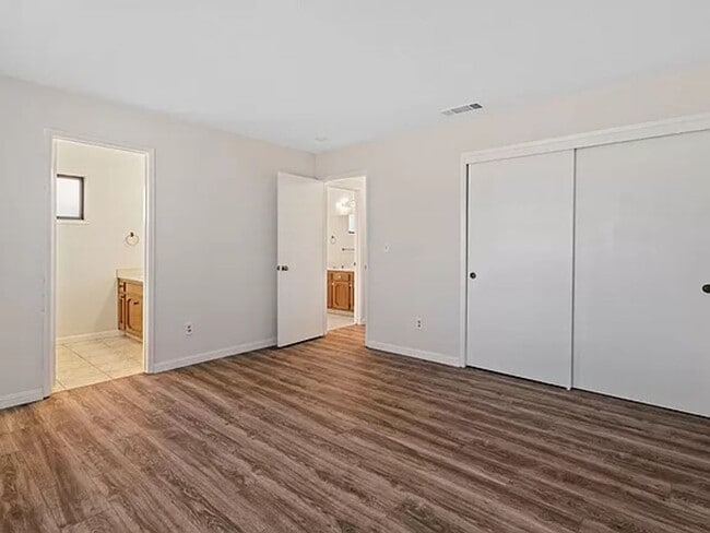 Building Photo - Ready To Go Recently Updated 3 Bedroom Single Story Home!!!