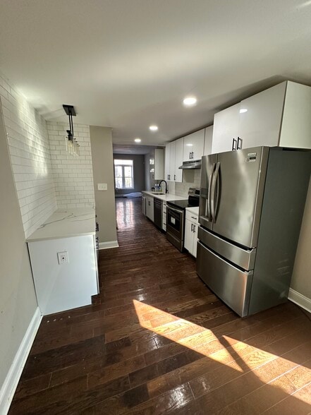 Building Photo - 2544 Turner St