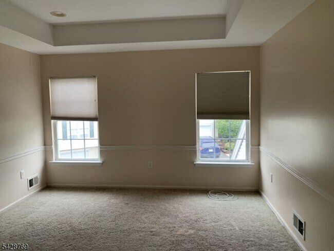 Building Photo - 60 Brock Ln