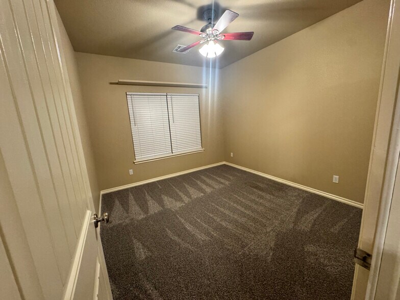 Building Photo - 1801 E Jacksonville St