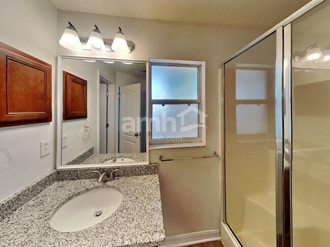 Building Photo - 1221 Mt McKinley Ct