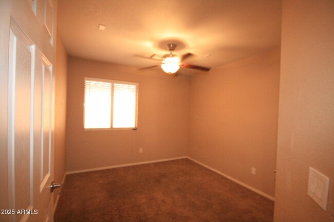 Building Photo - 10533 W Louise Dr