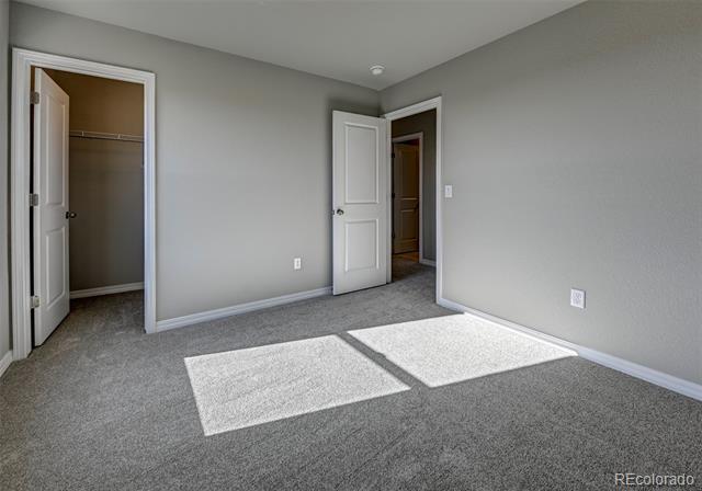 Building Photo - 7845 Tuttle Vw