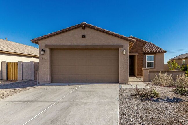 Building Photo - Built in 2024 3 bed 2 bath gated community!