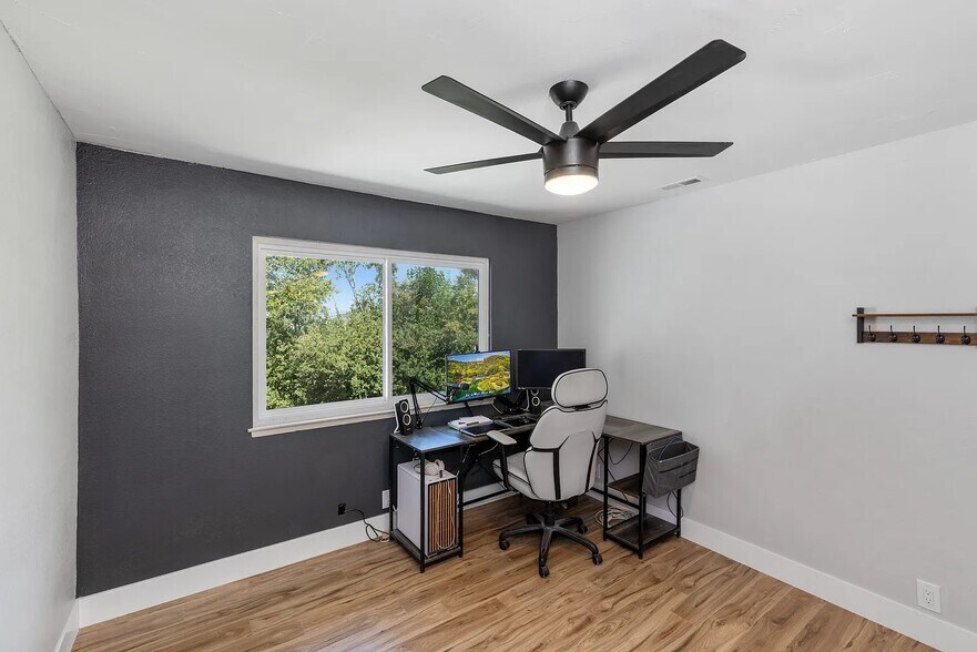 12ft x 11ft Bedroom - 3106 Avenida Christina