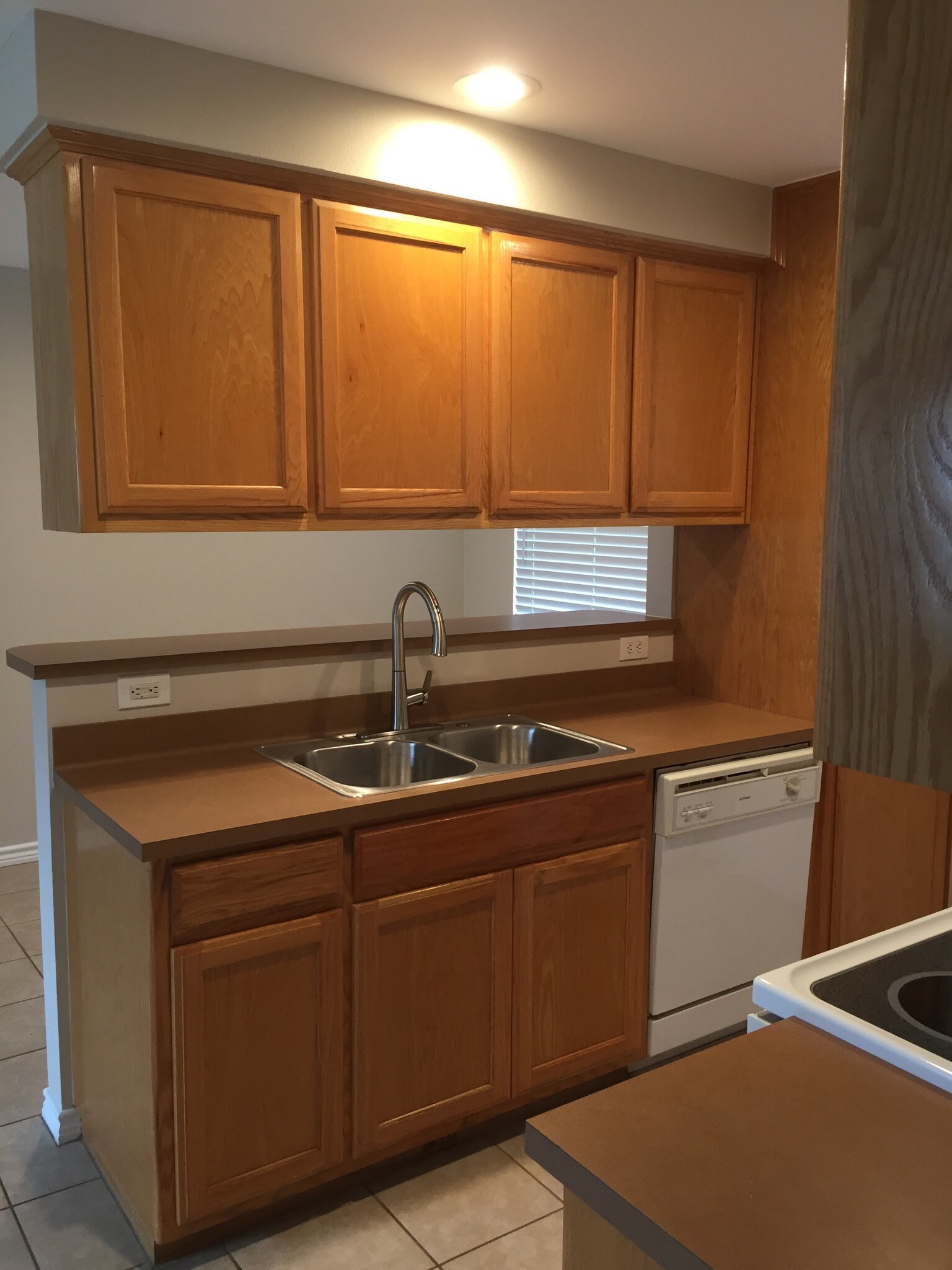 Building Photo - 2166 Cedar Valley Dr