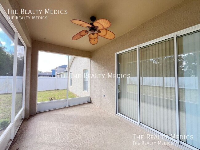 Building Photo - 4067 SW 46th Terrace