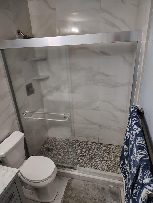 Building Photo - 5336 Bosque Ln