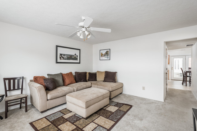 Interior - Living Room - Regency Court Apartments