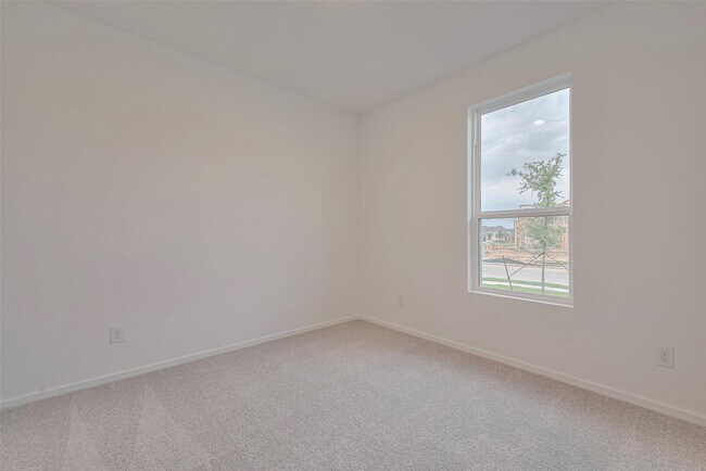 Building Photo - 6822 Yellow Jessamine Ln