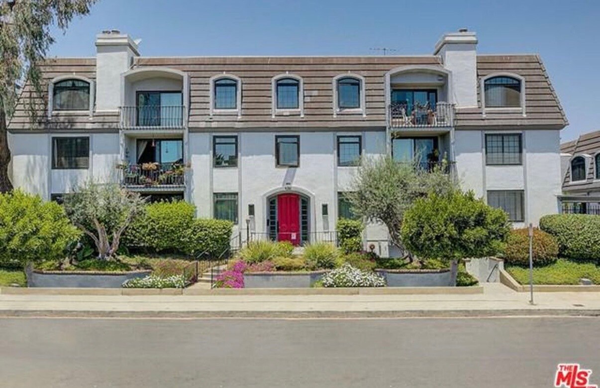 Building Photo - 8145 Redlands St