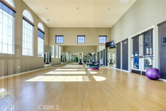 Building Photo - 6050 Rosewood Way