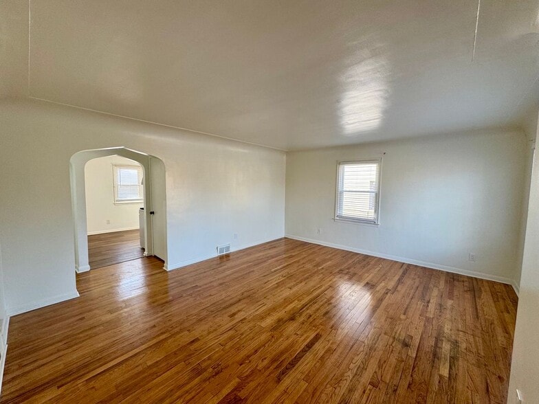 Building Photo - 3734 Capitol Ave