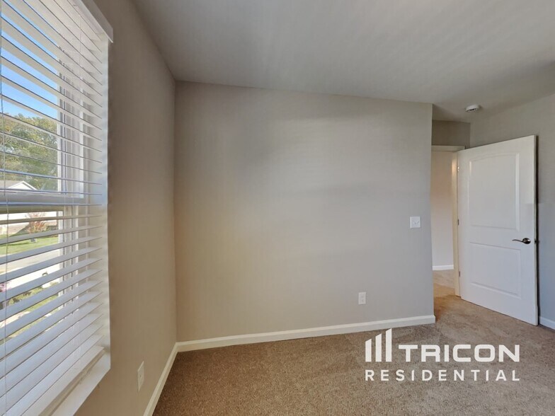 Building Photo - 4264 Socata Ct