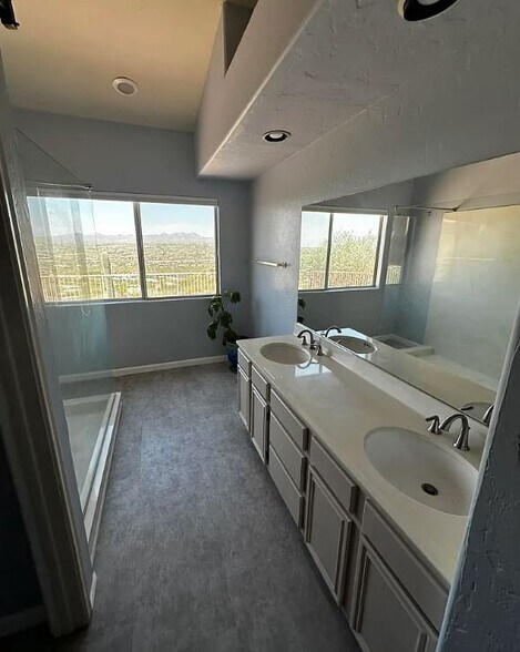 Building Photo - 1485 Ram Canyon Dr