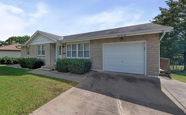 Building Photo - 813 NE 86th St