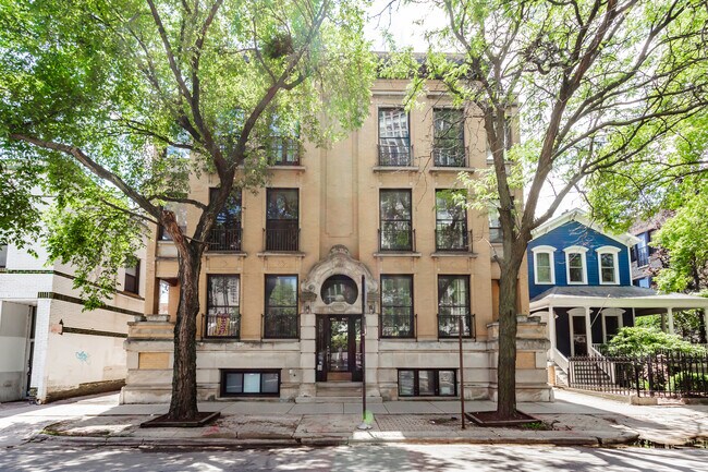 Primary Photo - 445 W Fullerton Pkwy