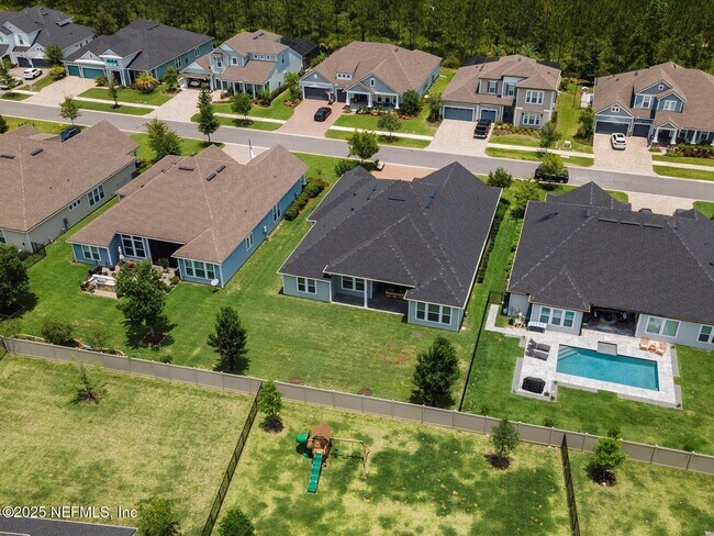Building Photo - 746 Glenneyre Cir