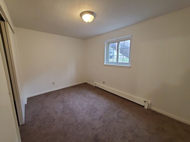 Building Photo - 526 30th Ave