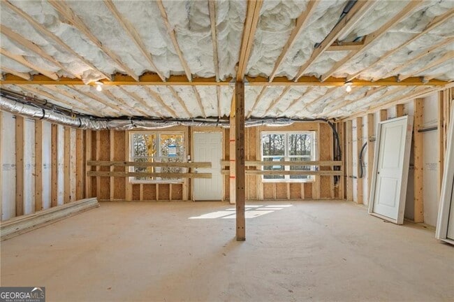 Building Photo - 978 Valley Rock Dr