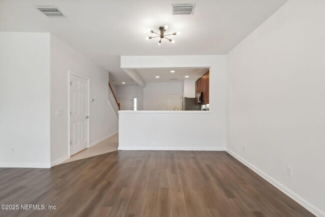 Building Photo - 13362 Stone Pond Dr