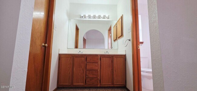 Building Photo - 1112 Chiricahua Dr