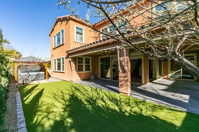 Building Photo - 2497 Birch Hollow St