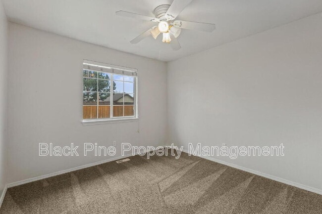 Building Photo - 6003 N Waterside Pl